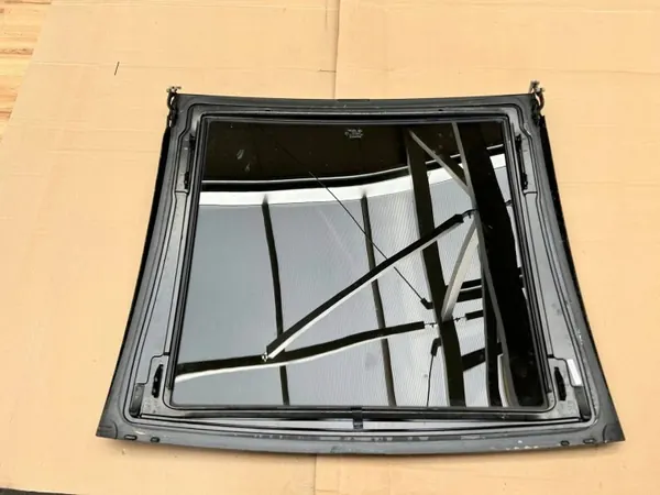Mercedes-Benz panoramakattolasi OEM VHB4872 image 4