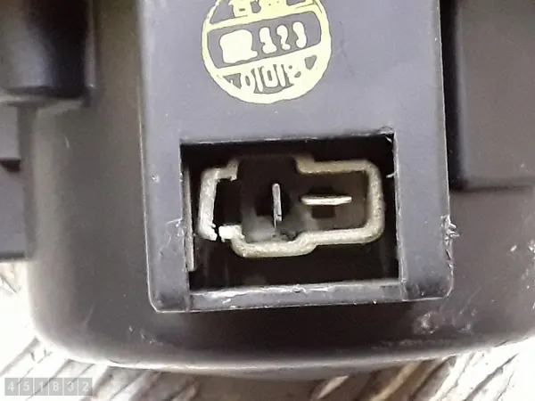 Lämmittimen puhaltimen moottori OEM AM-451832 Kia Sorentolle image 3