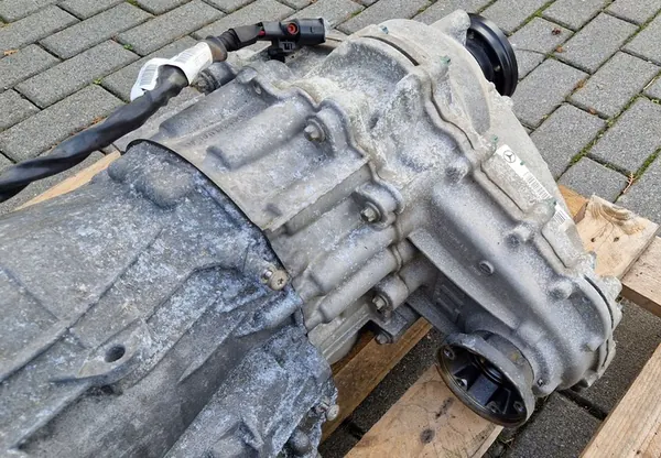 DISTRIBUTOR REDUCER MERCEDES GLE W166 AMG A2512803400 image 3