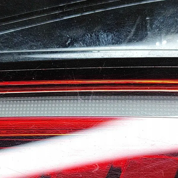 Luz de maletero izquierda VW Golf VII 1.4L 2018 image 7