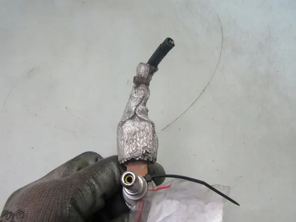 Injecteur TRAFIC II 11R 2.0 DCI DPF FAP VIVARO H8200778880 image 4