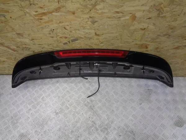 OEM 87250-1H200 achterspoiler met remlicht image 2