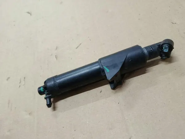 Audi A4 E-Tron GT Strålkastartvättpump OEM 8W0955101C image 2