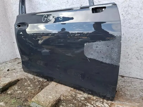 Begagnad Volkswagen Golf VIII 2019 Fram höger dörr image 3