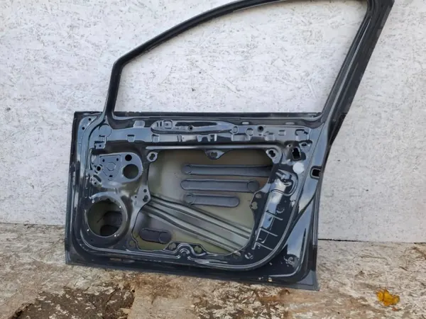 Begagnad Volkswagen Golf VIII 2019 Fram höger dörr image 4