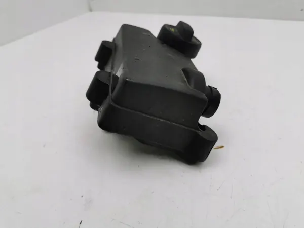 Skoda Octavia Mk4 Ölabscheider OEM AMD127964 image 3