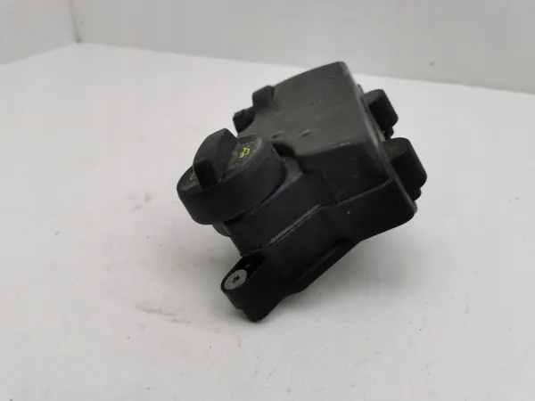 Skoda Octavia Mk4 Ölabscheider OEM AMD127964 image 4