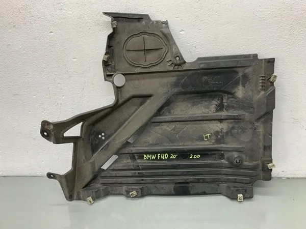 OEM 27648710 Vänster bakre undersköld för BMW F40 image 3
