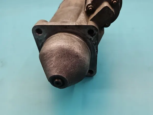 Motor de arranque BMW E39 3.0D Usado 2247391 63222005 image 2