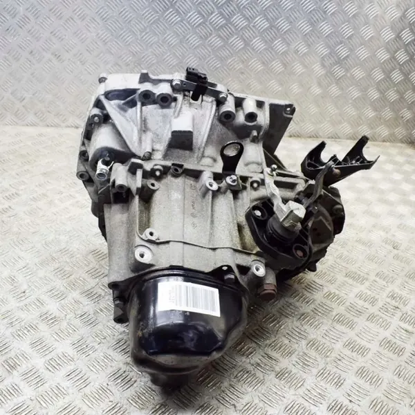 Renault Clio III Furgon Caja 2012 OEM 8200278017 image 3