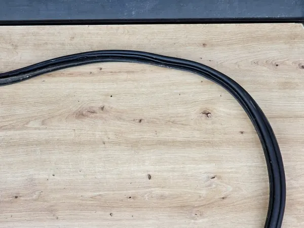 OEM USZCZELKA TYLNEJ KLAPY BAGAŻNIKA OPEL ASTRA J KOMBI image 5