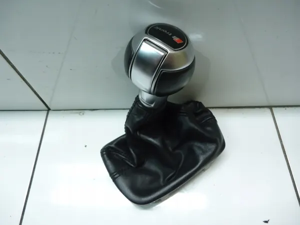 Manchon de levier Audi A1 S Tronic OEM 8X2713139F image 2