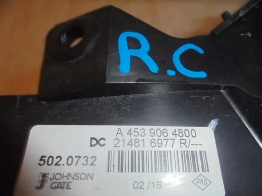 Ventilador usado OEM 214816977R para Renault Twingo 3 0.9 TCE image 4