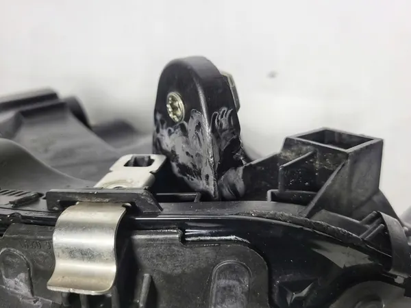 MERCEDES C-KLASA W205 RECHTS HALOGEEN REFLECTOR image 10