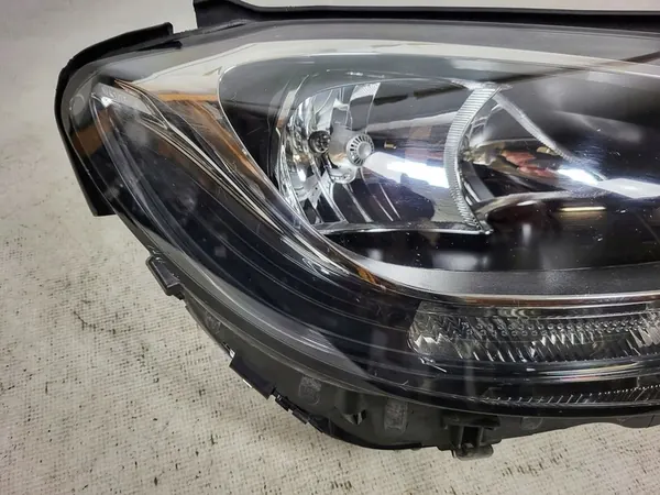 MERCEDES C-KLASA W205 RECHTS HALOGEEN REFLECTOR image 2