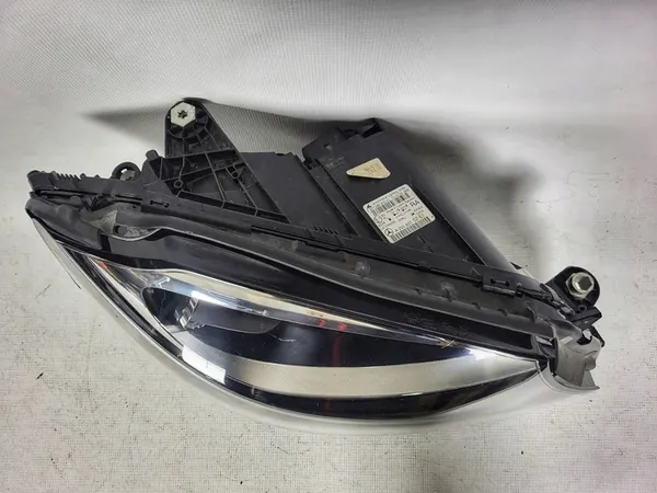 MERCEDES C-KLASA W205 RECHTS HALOGEEN REFLECTOR image 5