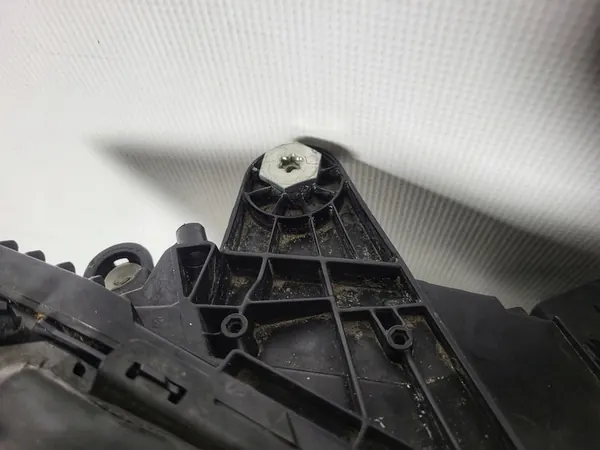 MERCEDES C-KLASA W205 RECHTS HALOGEEN REFLECTOR image 8