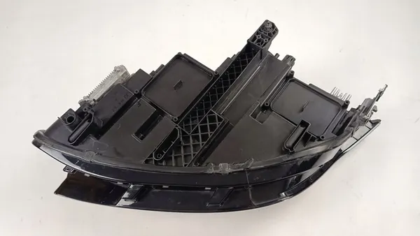 Farol dianteiro direito VW Tiguan II LIFT 20-24 5NN941082D image 8