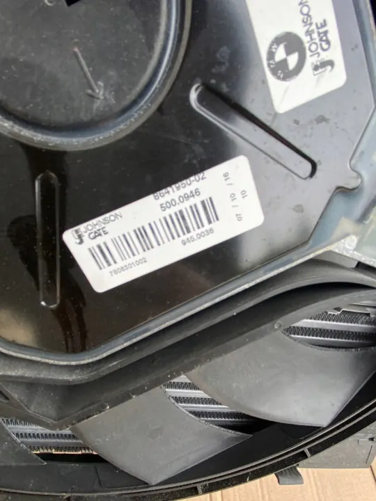 BMW 5 F10 F11 Vesijäähdytin Tuuletin Kokonaisuus OEM image 5