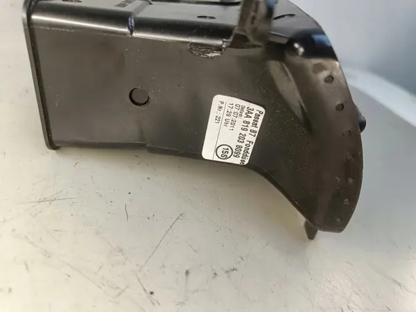 Grade de Ventilação Traseira VW Passat B7 CC image 5