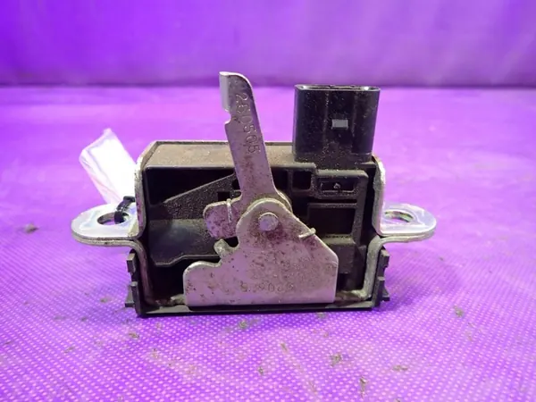 VW Touran I 03-06 Baklucka Lås 1T0827505F 4 Pin image 4