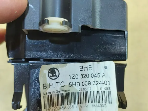 Klimaanlagenpanel Skoda Octavia II image 5