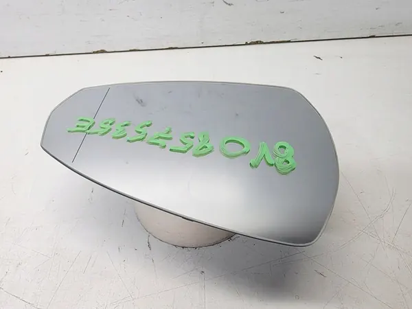 Oikea Peililasi Audi A3 8V 8V0857536E image 3