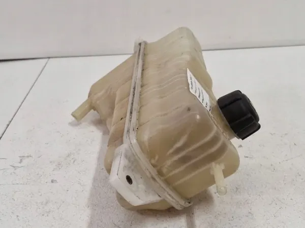 Expansionsbehållare Nissan Juke 1.2 DIG OEM 21710BV80A image 6