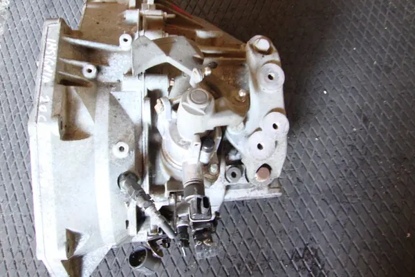 F40 Vaihteisto Opel Insignia A 2.0 Turbo 4x4 image 3