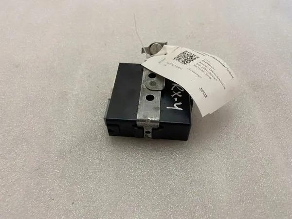 Módulo Freno de Mano Lexus RX 450H OEM 8905048050 image 3