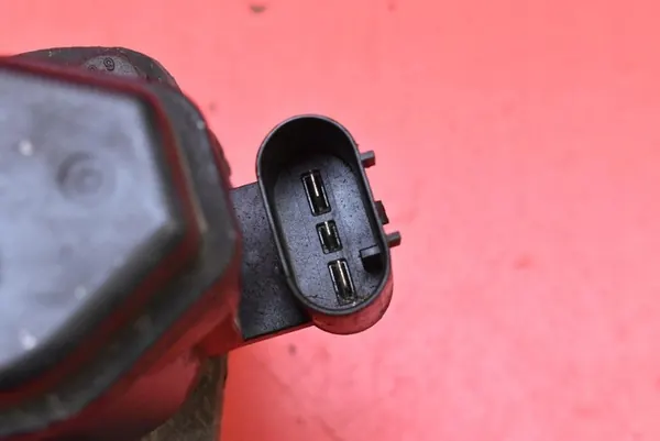 Linke Hintere Bremszange BMW F10 F11 2.0 D 184 PS image 7