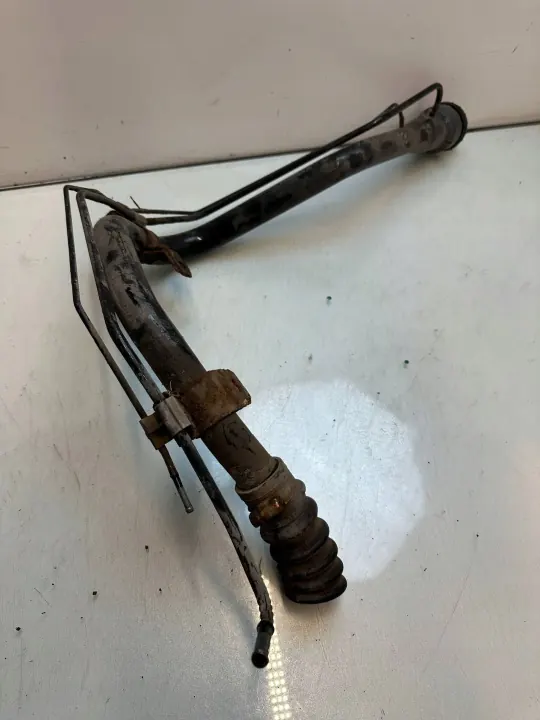Pescoço de enchimento combustível Toyota OEM 764354 - Usado image 4