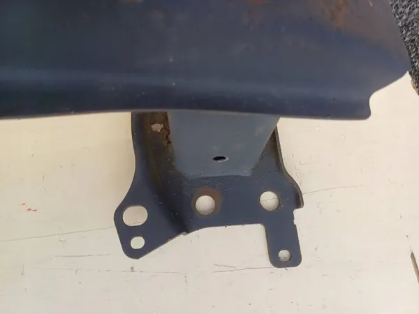 OEM BHZ2563 Etupuskurinvahvike VW Touran image 3