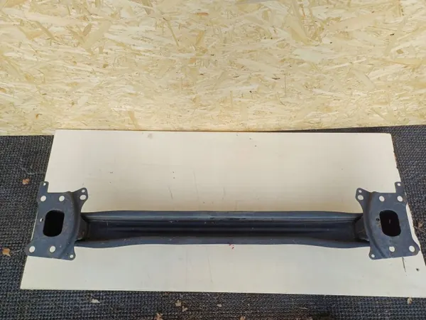 OEM BHZ2563 Etupuskurinvahvike VW Touran image 6