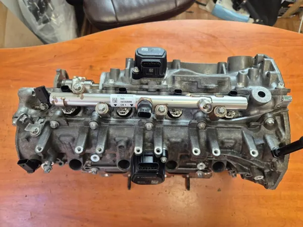 OEM 110423582R Cylinderhuvud för 1.3 Motor image 3