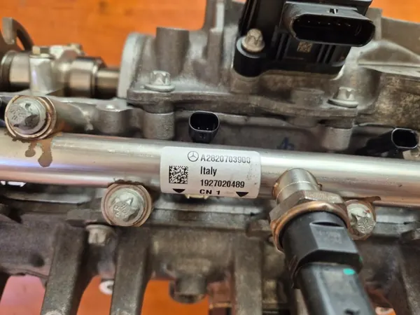 OEM 110423582R Cylinderhuvud för 1.3 Motor image 4