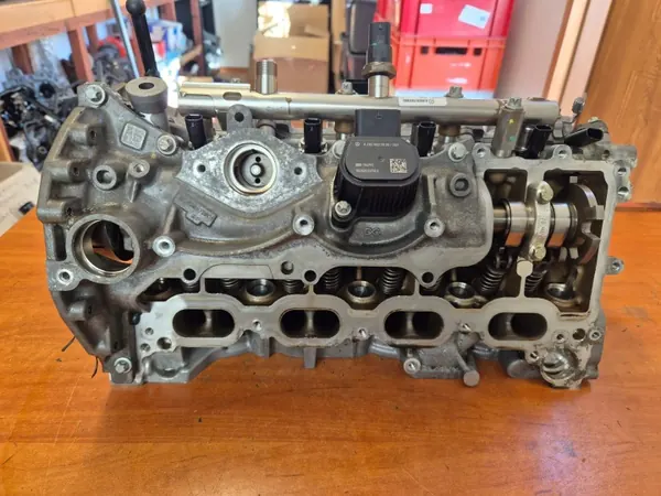 OEM 110423582R Cylinderhuvud för 1.3 Motor image 5