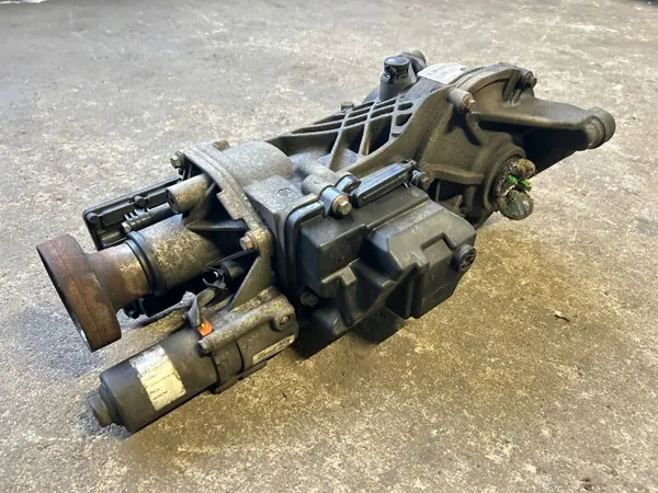 Différentiel arrière Land Rover OEM 10350168 - Occasion image 6