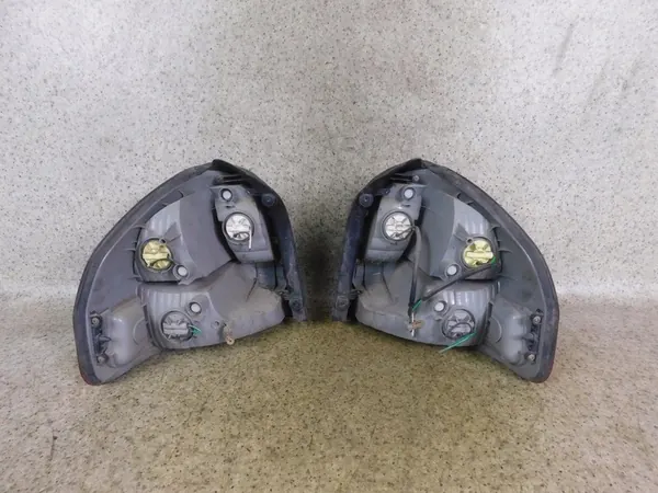 LÁMPARA TRASERA DERECHA HYUNDAI SANTA FE I 01-06 image 2