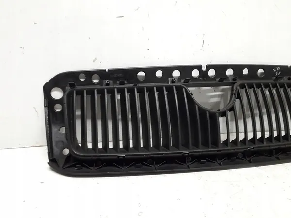 SKODA OCTAVIA 1 I 96- Grill 1U0853651E 1U0853653A image 4