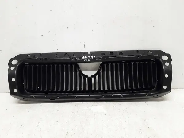 SKODA OCTAVIA 1 I 96- Grill 1U0853651E 1U0853653A image 6