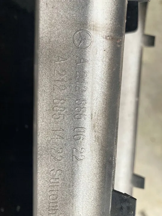Mercedes-Benz OE A2128850622 rifinitura griglia image 8