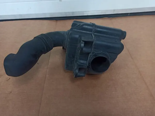 Ilmansuodatin 2.0 FSI VW Passat EOS image 8