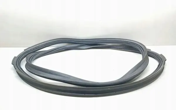 Junta maletero BMW F46 OEM 7474443 - Usado image 2