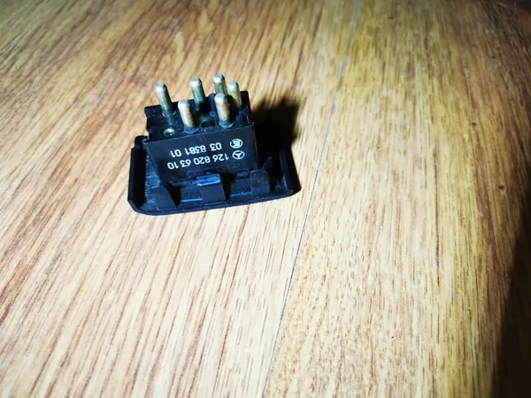 Achterraam schakelraam Mercedes W126 SEL SE image 6