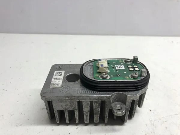 Mercedes-Benz Xenon Ballast OEM 1305715284 voor C-Klasse W205 image 5