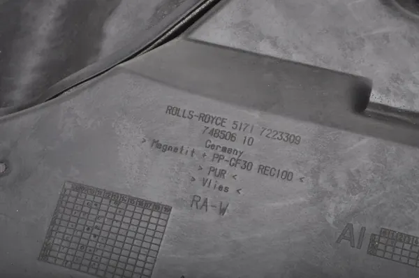 Couvercle Moteur OEM 7223309 pour Rolls-Royce Wraith image 3