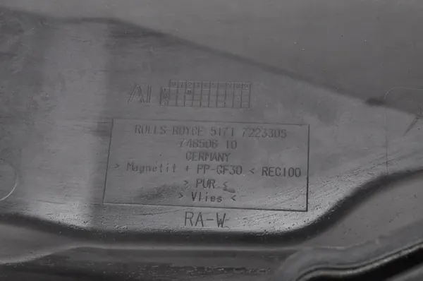 Couvercle Moteur OEM 7223309 pour Rolls-Royce Wraith image 4