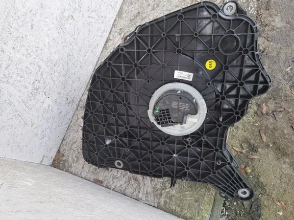 Réservoir AdBlue Audi A4 A5 B9 OEM 8W0131878BH image 3