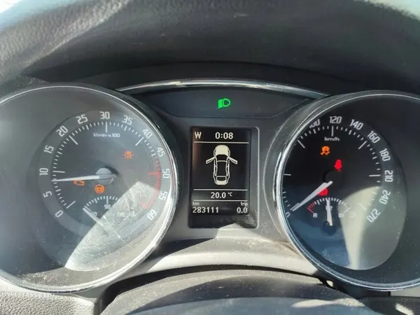 Hastighetsmätare Skoda Superb II 2.0 TDI 170hk 3T1920841E image 2